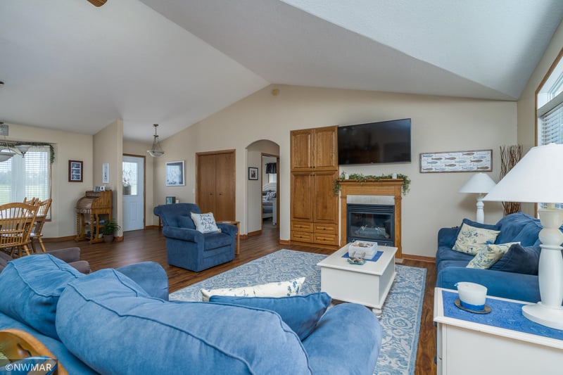 39309 E Union Dr, Erskine, MN 56535