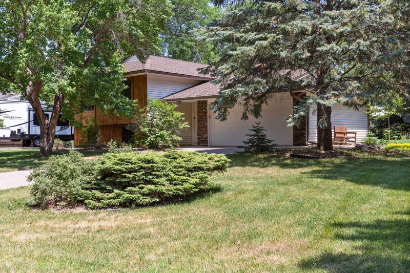 10300 Quinn St NW, Coon Rapids, MN 55433