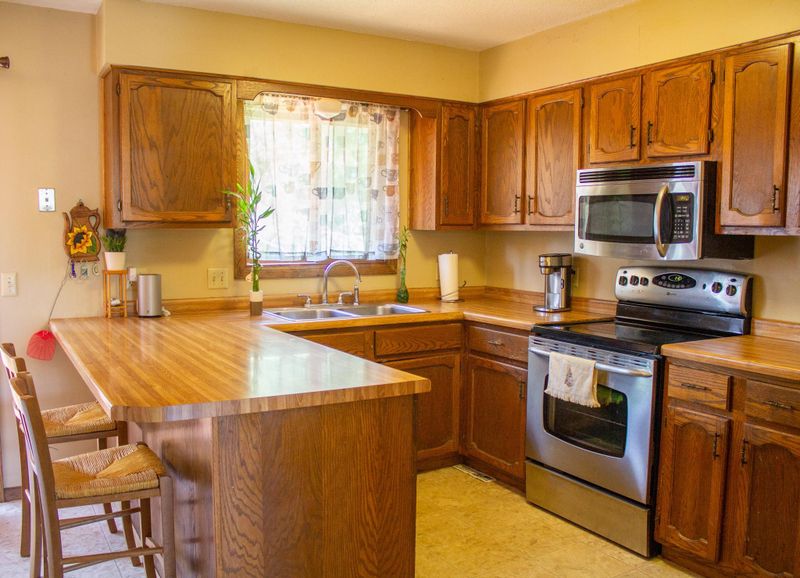 7750 Steepleview Rd, Woodbury, MN 55125