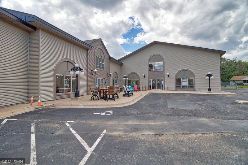 2163 Coon Rapids Blvd NW, Coon Rapids, MN 55433