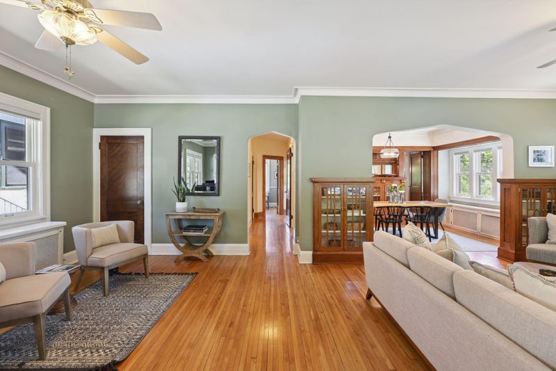 335 Busch Ter, Minneapolis, MN 55419