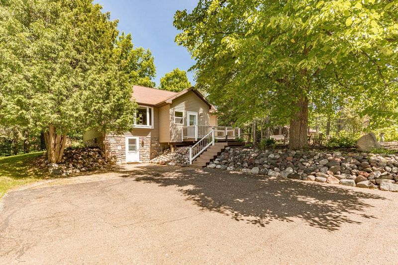 5697 Birchway Rd, Duluth, MN 55811