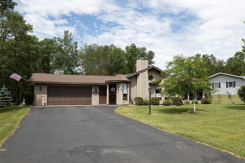 107 Margo Ct, Luck, WI 54853