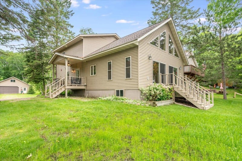 4176 Lake Road 1, Moose Lake, MN 55767