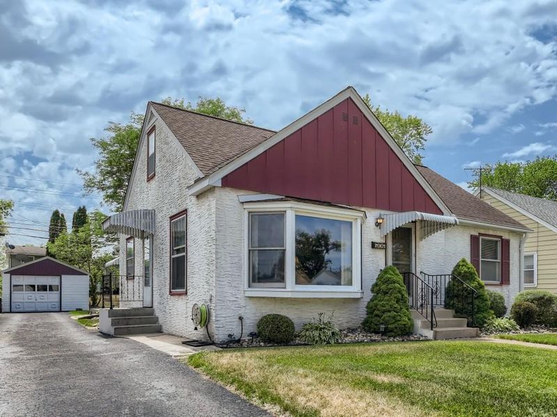 2188 3rd St E, Saint Paul, MN 55119