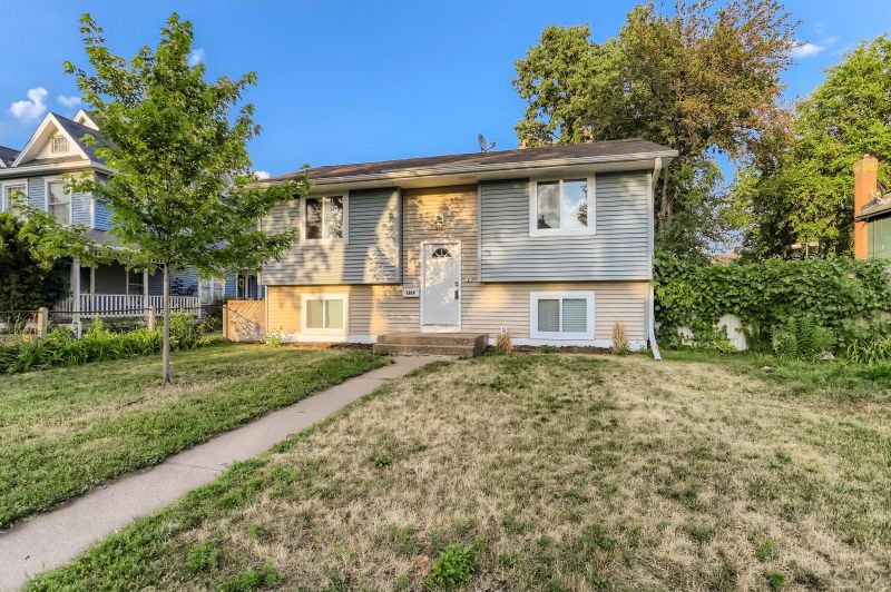 1819 Jackson St NE, Minneapolis, MN 55418