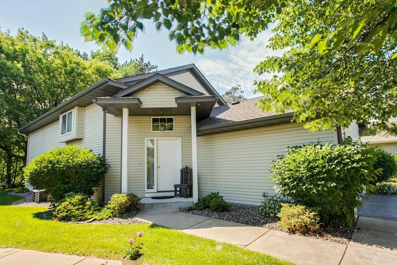 25586 Forest Boulevard Ln, Wyoming, MN 55092