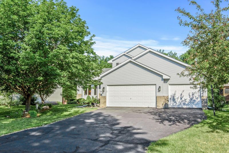 687 Marie Ct, Delano, MN 55328