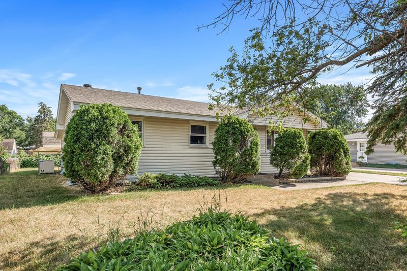 1696 14th Ave, Saint Paul Park, MN 55071