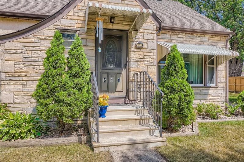 619 3rd Ave S, South Saint Paul, MN 55075