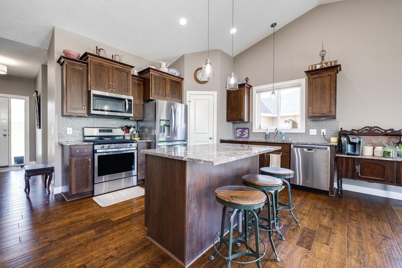 133 Bluff Ln, Dundas, MN 55019