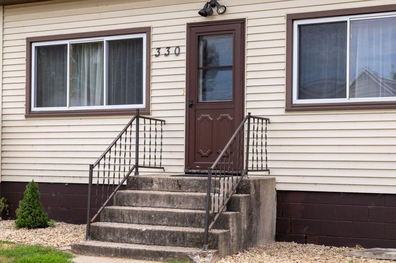 330 Mcgrann St, Green Isle, MN 55338