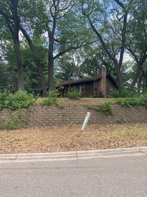 734 Heinel Dr, Roseville, MN 55113