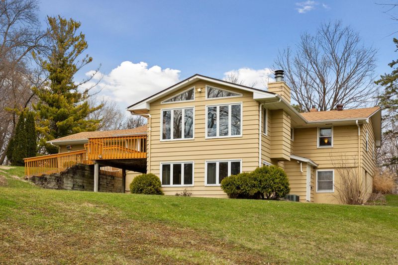 13533 Larkin Dr, Minnetonka, MN 55305
