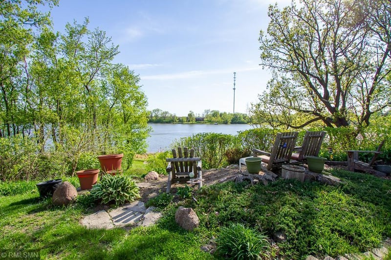 33022 Marie Ln, Saint Peter, MN 56082
