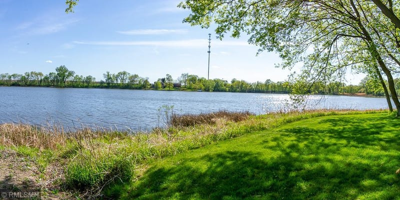 33022 Marie Ln, Saint Peter, MN 56082