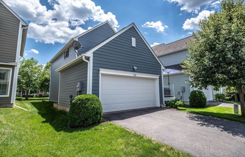 11371 Beechwood Ln, Woodbury, MN 55129