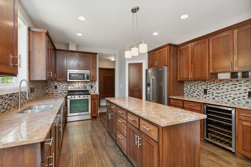 17231 Joplin Ave, Lakeville, MN 55044