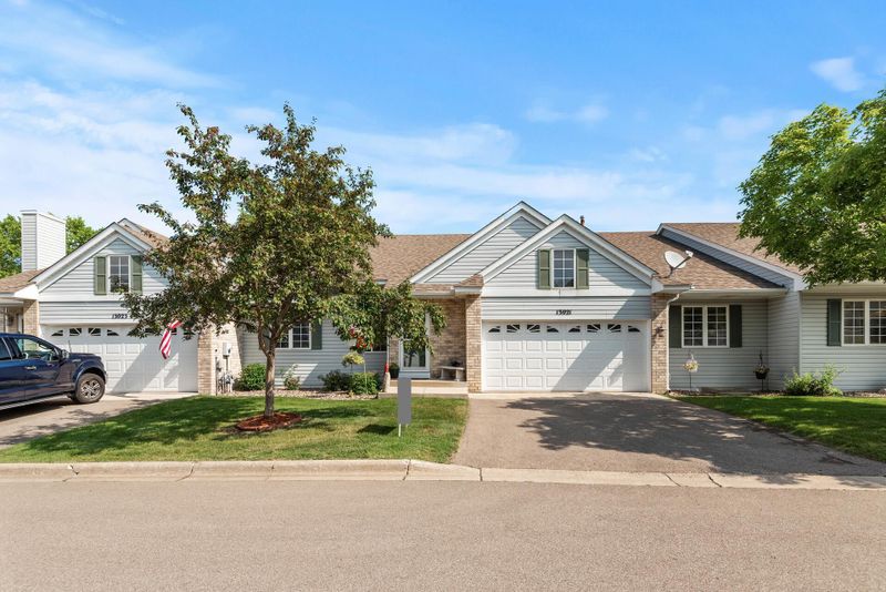 13021 Garrett Ln, Apple Valley, MN 55124