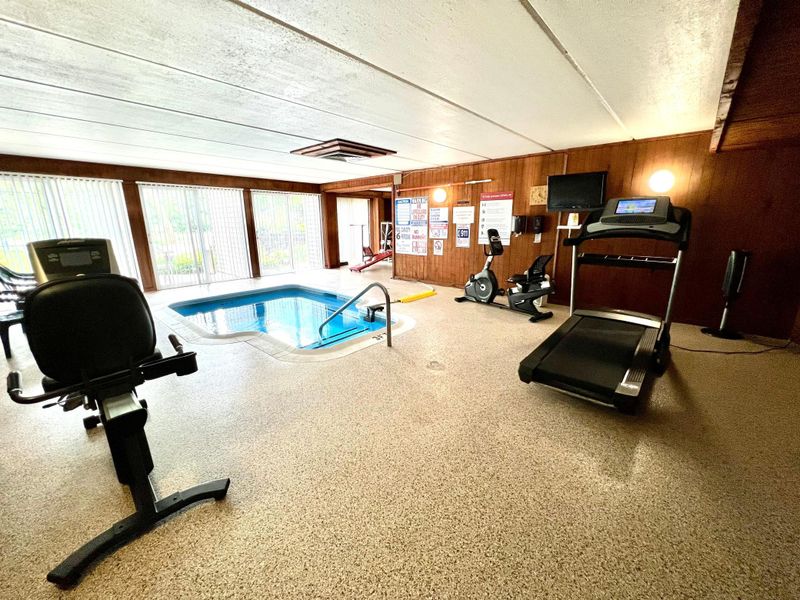 135 Viking Dr E #207, Little Canada, MN 55117