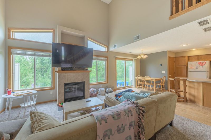 608 Bradbury Cir, Jordan, MN 55352