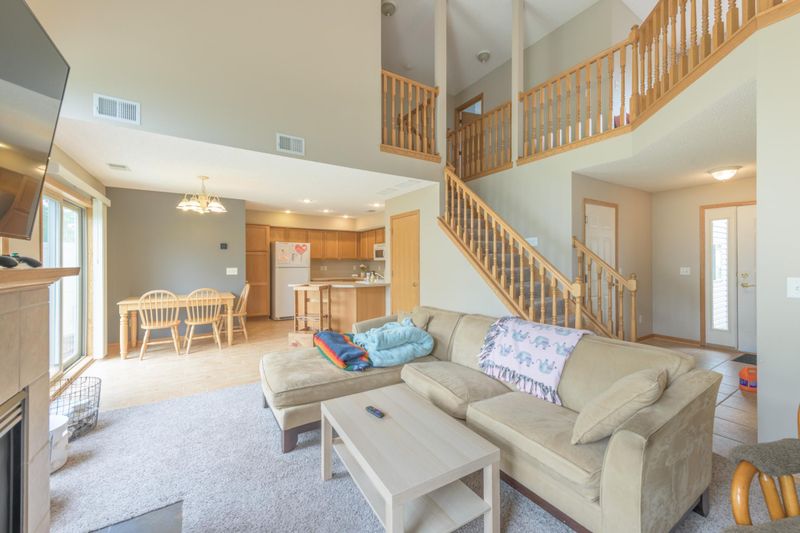 608 Bradbury Cir, Jordan, MN 55352