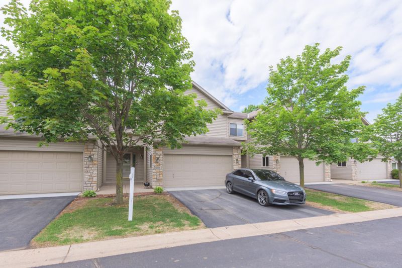 608 Bradbury Cir, Jordan, MN 55352