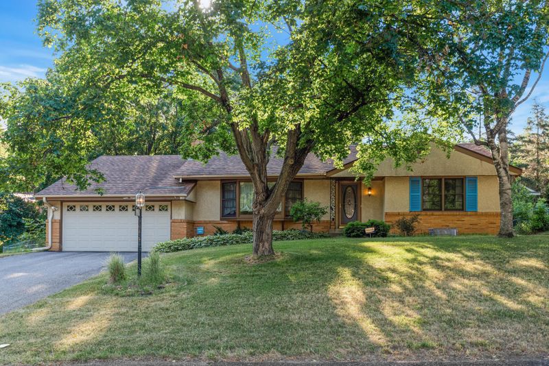 4329 Kings Dr, Minnetonka, MN 55345