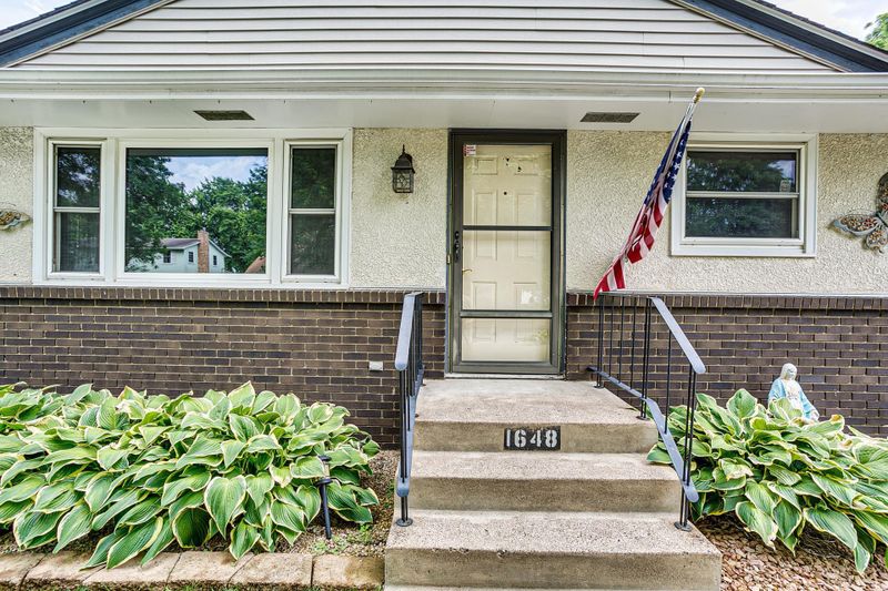 1648 Manton St, Saint Paul, MN 55106