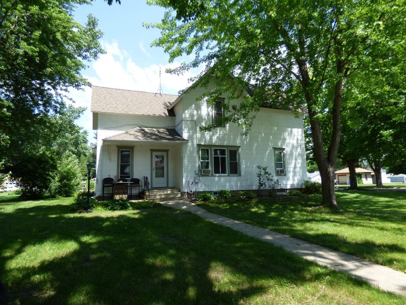308 1st St NW, Blooming Prairie, MN 55917