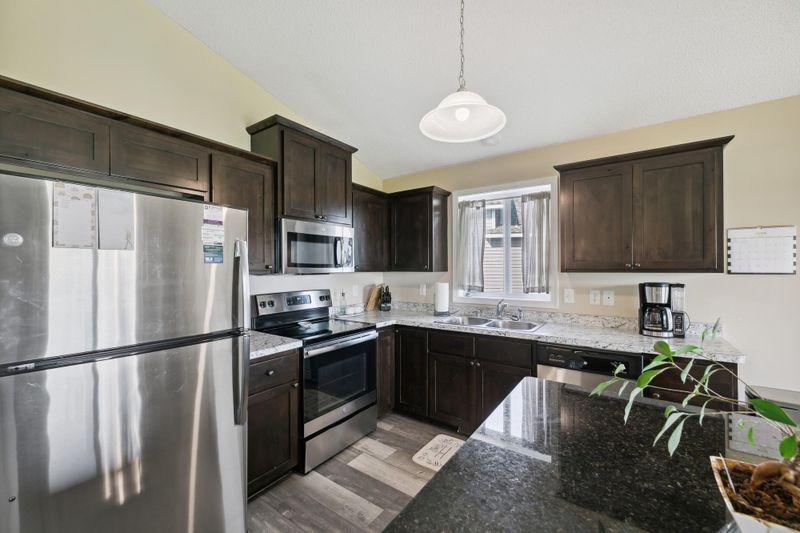 1023 Alexander Ct, Montrose, MN 55363