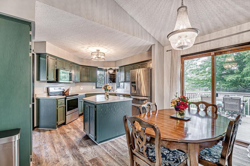 516 Upland Rd NW, Saint Michael, MN 55376