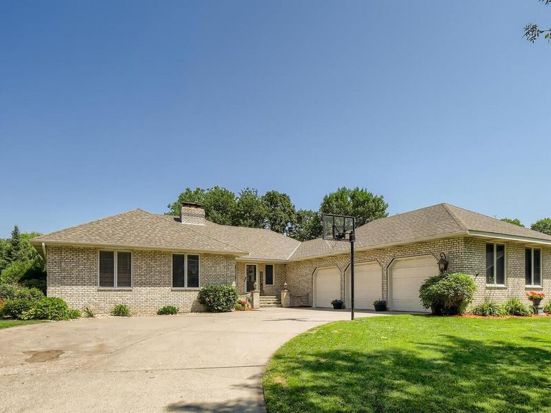 431 127th Ln NW, Coon Rapids, MN 55448