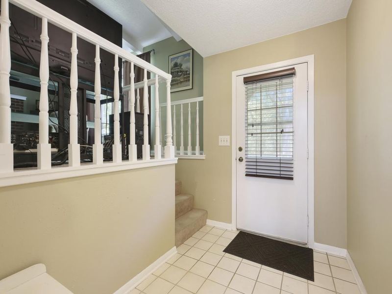 10631 First Timberlane Dr, Northfield, MN 55057