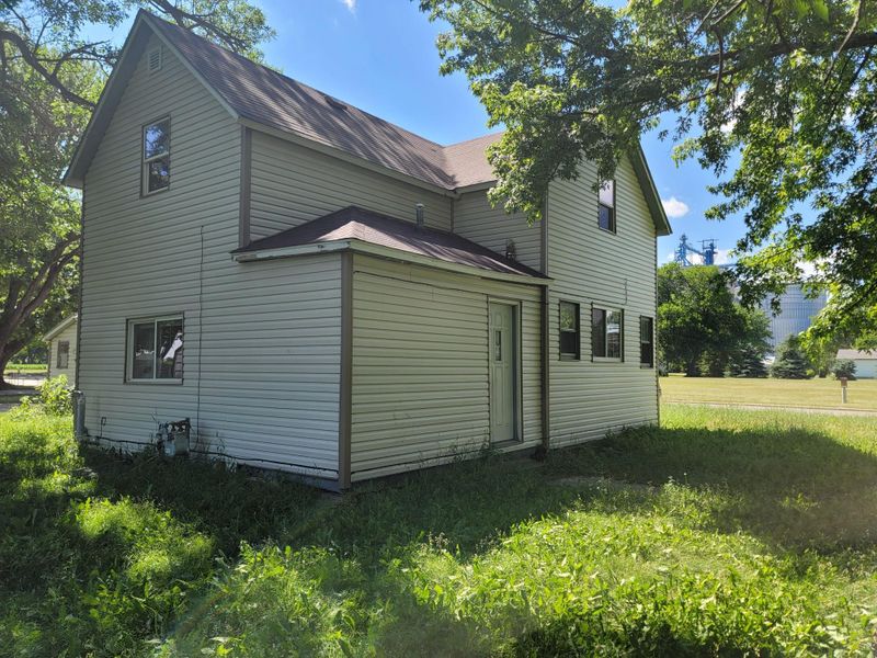 1109 4th Ave, Brewster, MN 56119