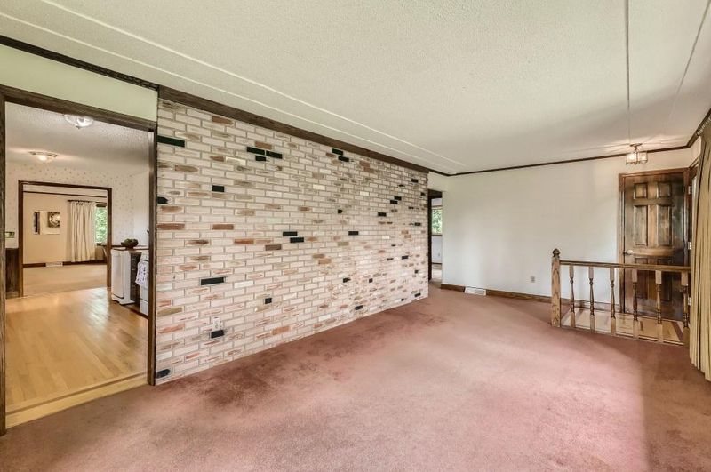 925 Constance Blvd NE, Ham Lake, MN 55304