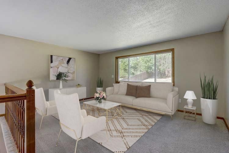 1716 Summit Ave, Saint Paul Park, MN 55071