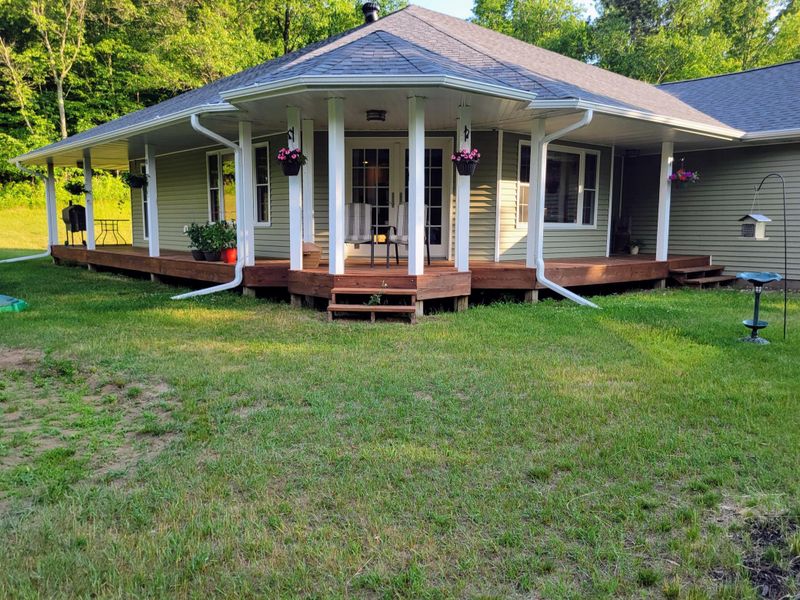 E7246 County Rd S, Wheeler, WI 54772