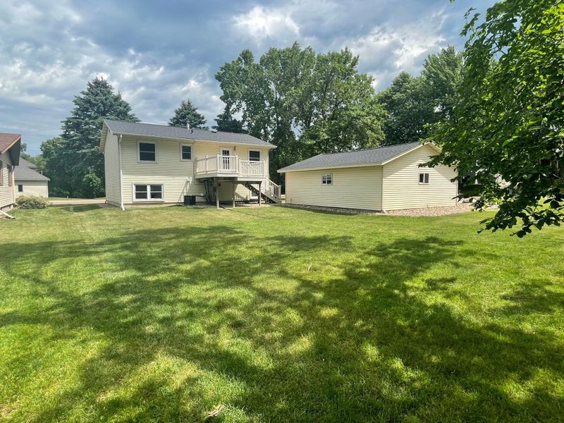 501 11th Ave NW, Waseca, MN 56093