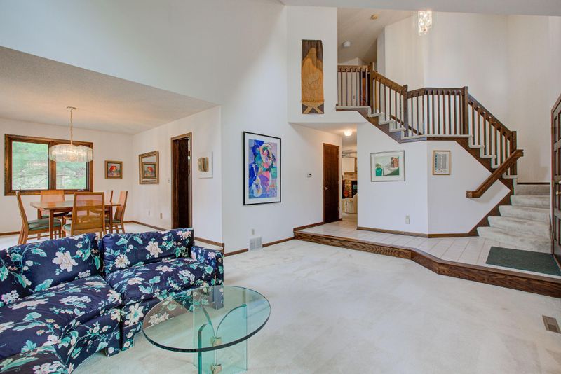 630 Evergreen Cir, Shoreview, MN 55126