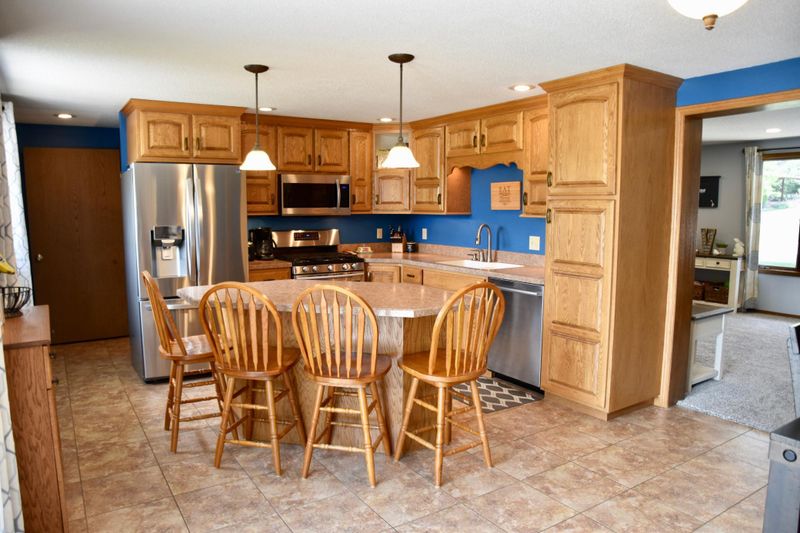 630 Pennsylvania Ave, Adrian, MN 56110