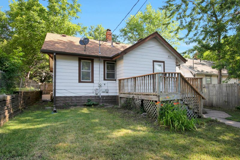 1112 Lawson Ave E, Saint Paul, MN 55106