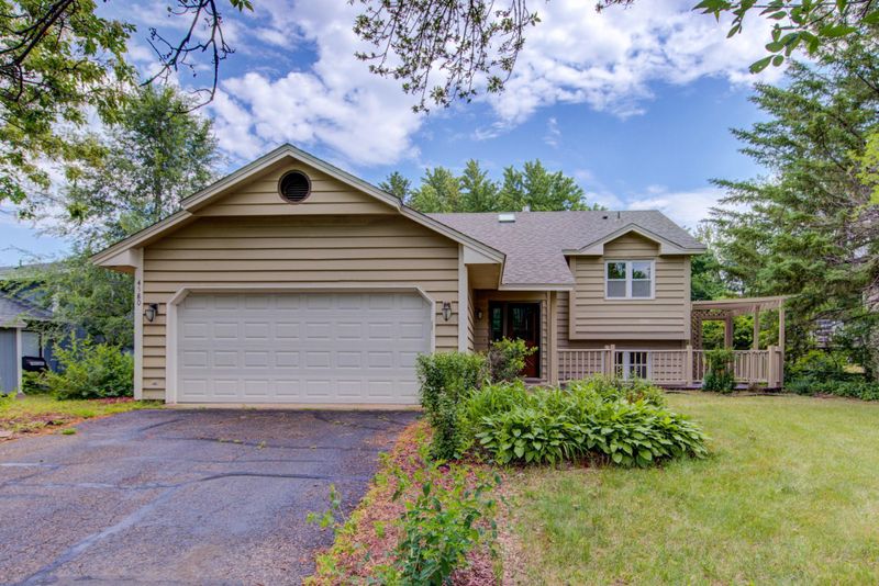 4580 W 131 1/2 St, Savage, MN 55378