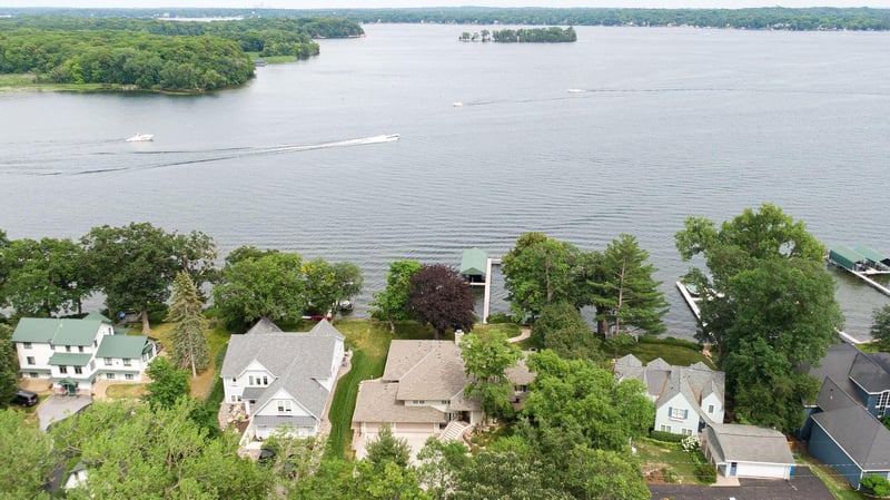 205 W Point Rd, Excelsior, MN 55331