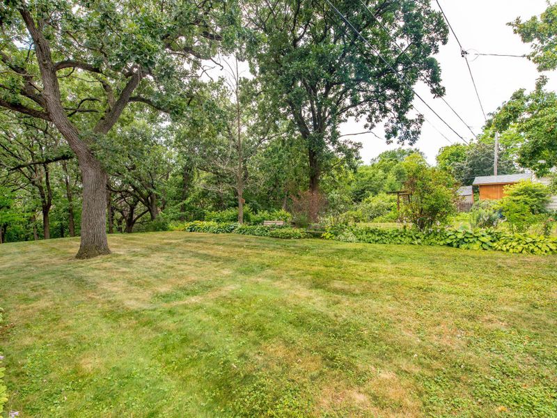 1030 Lombard Ave, Saint Paul, MN 55105