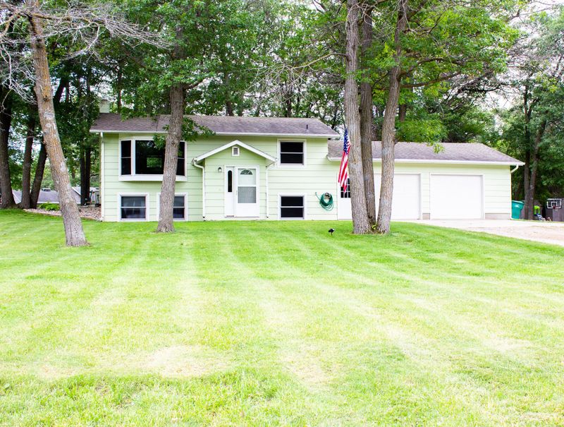 1806 Kari St NE, Alexandria, MN 56308