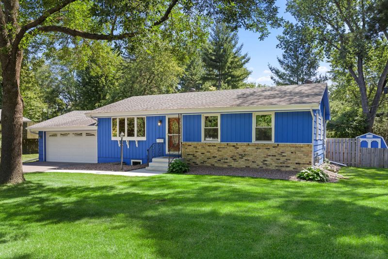 11033 Irwin Ave S, Bloomington, MN 55437
