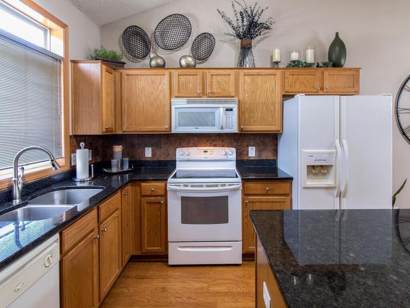 2278 Downing Ave, Shakopee, MN 55379