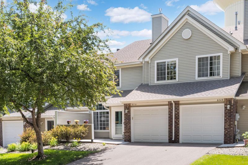 8751 Branson Dr #83, Inver Grove Heights, MN 55076
