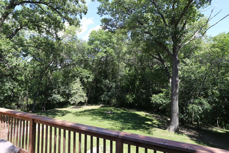 5333 Spring Ln, Minnetonka, MN 55345
